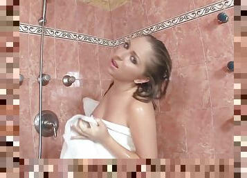 Jaelyn has her dirtiest sex in the shower