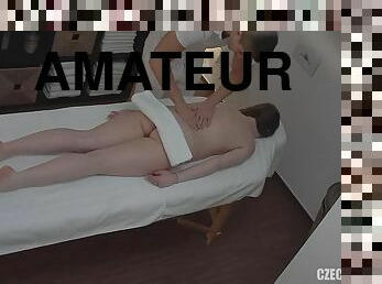 Masseur Satisfies His Customer - Spy cams