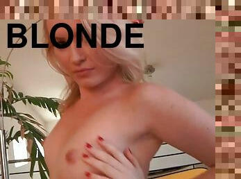 Lovely Cute Blonde Teen Beauty Ashley Smith Fully Naked
