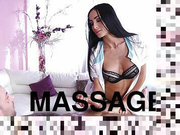 Massage leads to amazing blowjob by stunning pornstar Anna Rose