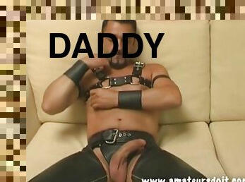 Solo leather daddy puts on his sexy outfit