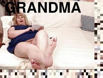 Grandma teases me with her feet on the webcam and without underwear