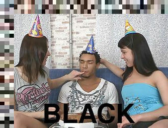 Black guy has his BBC worshiped by a couple of teens for his birtday