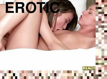 Stunning beauties eat pussy in erotic close up video