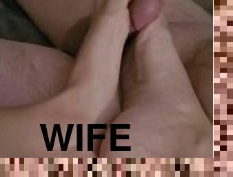 Wife gives hubby 1 minute to cum