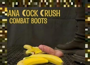 aktivitas-seksual-dengan-melibatkan-kaki-untuk-meningkatkan-gairah-sex, pisang, sepatu-bot, dominasi-perempuan-dalam-sex