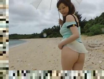 Amateur outdoors video of pretty Rio Hamasaki giving a blowjob