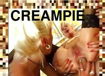 Eating up a yummy anal creampie