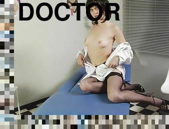 Naughty nurse Julia has been lonely lately and had her eyes on her doctor.