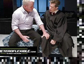HETEROFLEXIBLE - Newly Graduated Twink Isaac Parker Seduces His Hot Silver Fox Teacher Dale Savage