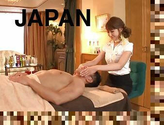 Japanese hotel masseuse likes to make her clients cum hard