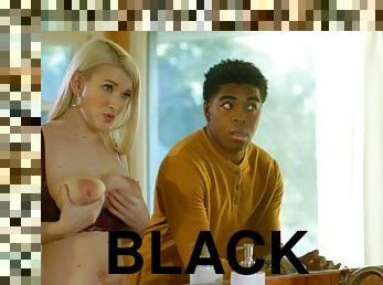 Black hunk gives her the dick and fucks her until the last drops