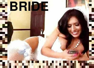 Sexy bride wants her asshole tongued