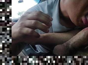 Hot car blow job and awesome cumming!