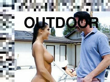 August Ames hooks up with a guy for an outdoor plowing session