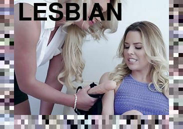 Wonderful blondie Phoenix Marie having her lesbian pussy licked