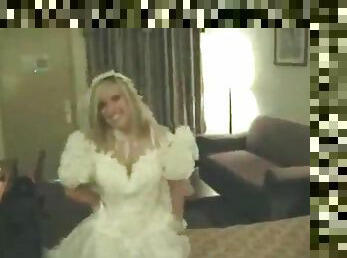 Beautiful bride blows husband in hotel room