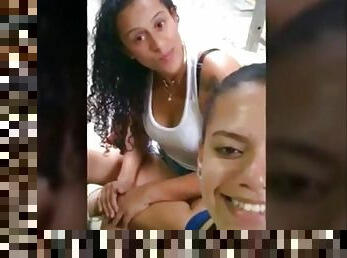 Morena Carioca Da Zona Norte Caiu Na Net Transando Com Dois, Enquanto Um Metia O Piru Na Buceta Dela Ela Mamava O Amigo