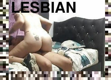 sexy lesbians fuck in scissoring