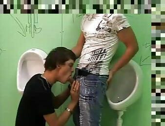 Bathroom twink anal sex as he watches from toilet