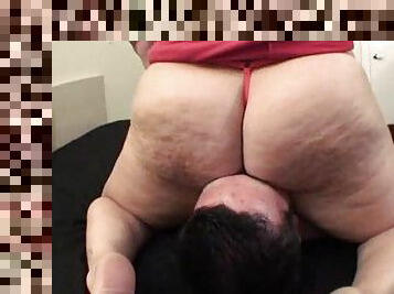 Babe with huge ass sitting on his face