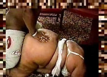 Fucking black girl on the floor