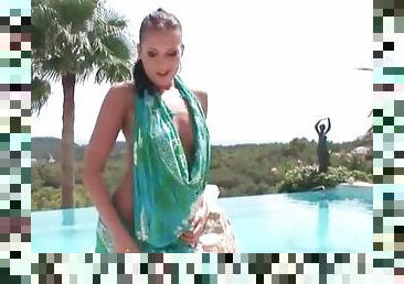 Poolside striptease play with Veronica da Souza