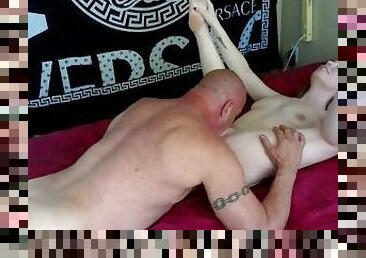 stepdaddy eating daughters pussy