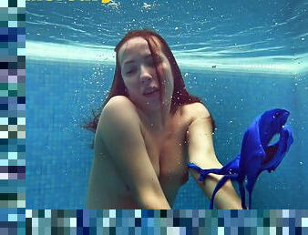 Big titties and ass teen swimming naked