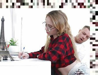 Big Booty Teen Bella Mur Seduces Tutor