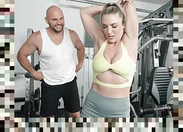 Joslyn Jane gets her hairy pussy fucked by a horny personal trainer