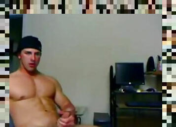 Muscular college guy jerks off on webcam