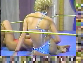 teta-grande, vintage, wrestling, biquini