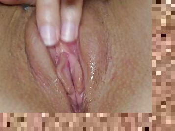 Clit pussy rubbing close up