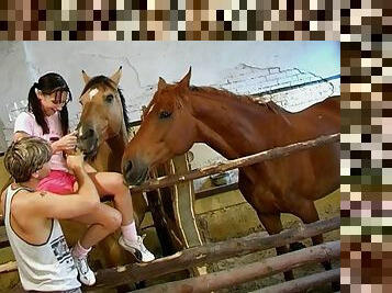 Kinky dude nails a hot teen bitch in a barn and cums on her face