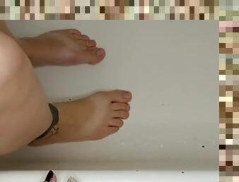 Wash and scrub my dirty feet