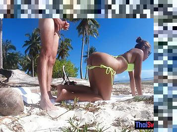 Asian Girlfriend Went To A Beach With Her Big Dick Boyfriend Where They Fucked