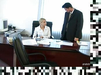Mesmeric blonde rammed hard in an office and barebacked