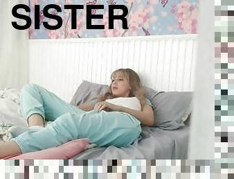 Stepbrother secretly films his sister masturbating in her room!