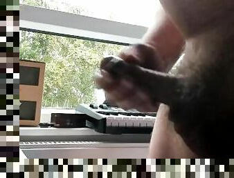 masturbating to porn online shaking orgasm