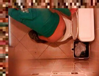 Girls caught peeing in the toilet by hidden cam