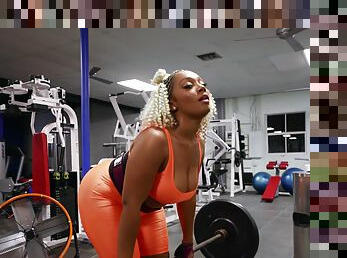 Black powerhouse Mimi Curvaceous fucks a white man at the gym