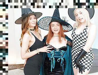 Altera Pars &amp; Kira Viburn &amp; Nansy Small in Halloween Lesbian Sex Night - Beauty-Angels