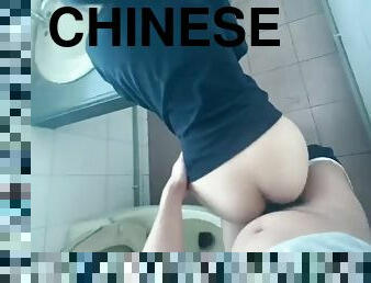 Fucking a Chinese office girl in the company toilet