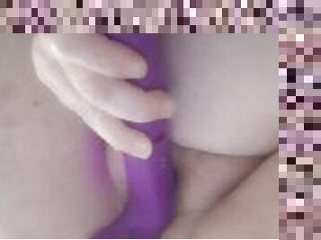 I was so horny. Bbw plays with her toys.