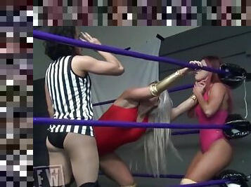 Female wrestling