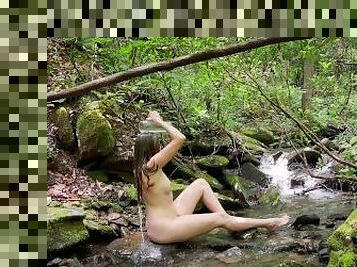 Naked bath at the creek