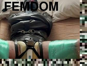 orgasmi, bdsm, orja, lateksi, sidonta, femdom, kiusaaminen