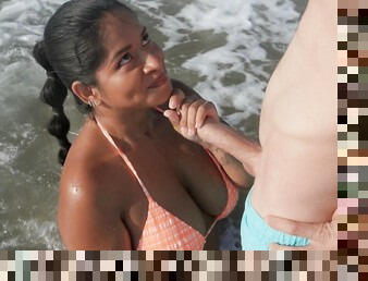 In afara, Pasarica, Jet de sperma, Milf, Hardcore, Latina, Laba, Plaja, Tanar(18+), Sperma