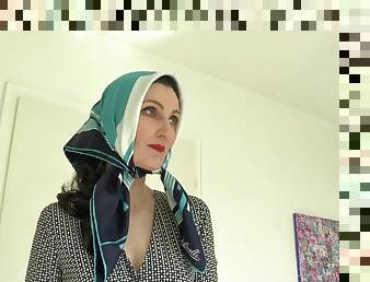 Beautiful Silk Headscarf Fashion Show Autumn Scarves Lady Victoria Valente Headscarf Mistress